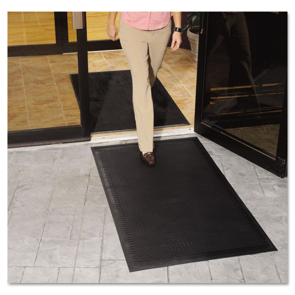 Clean Step Outdoor Rubber Scraper Mat, Polypropylene, 36 x 60, Black - Image 2